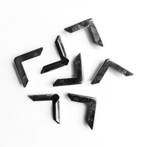 Esquinero Metálico Plata Tornillo para Encuadernación